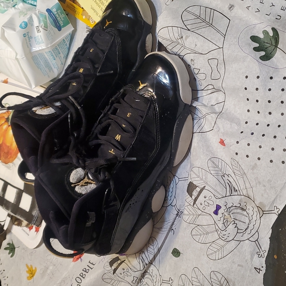 💔SOLD💔Jordan Air Jordan || black with gold